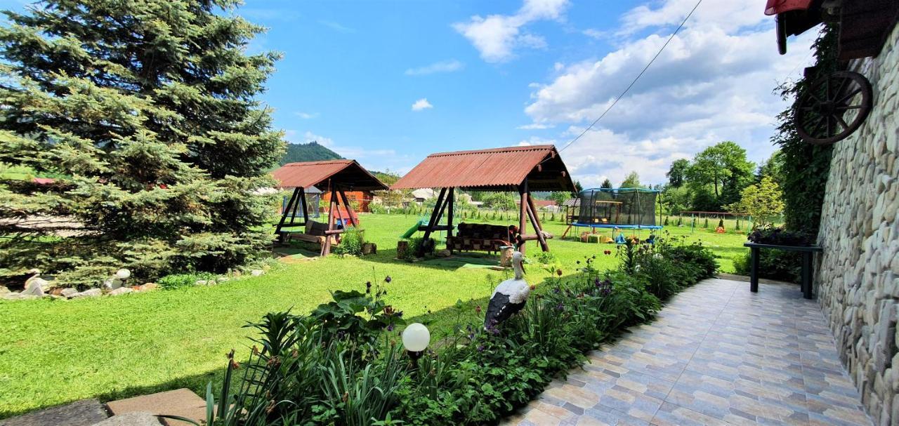 Casa De Vacanta Silvia Мэнэстиря-Гуморулуй Экстерьер фото
