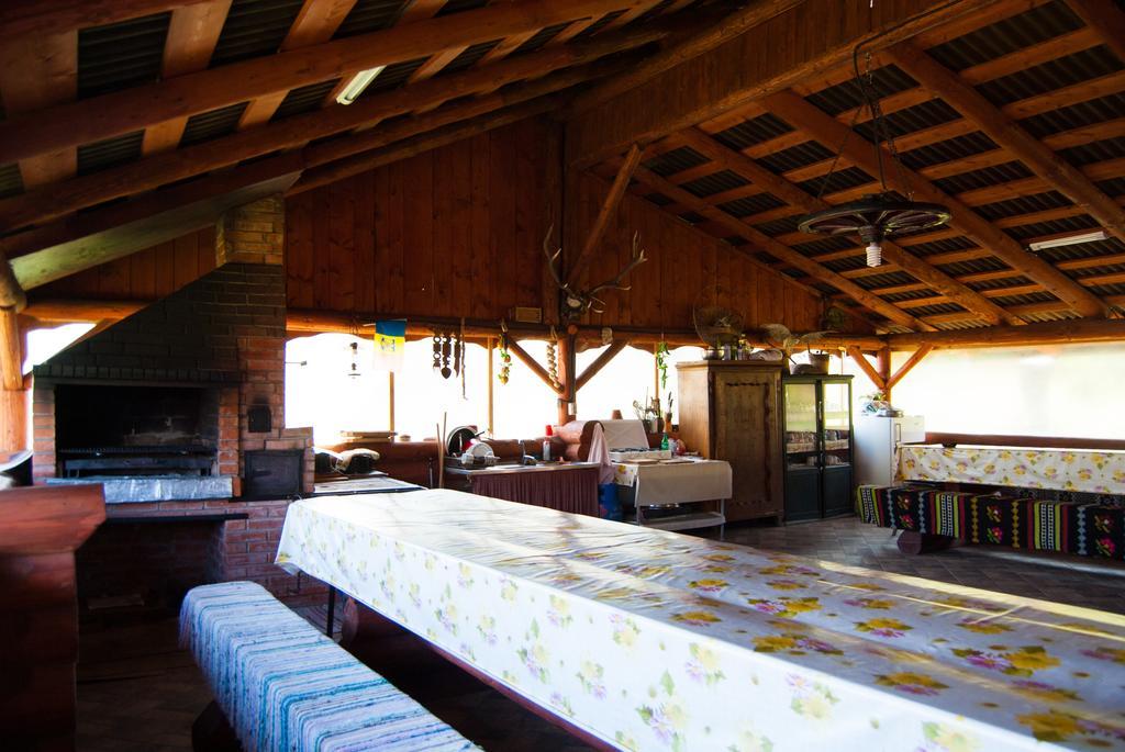 Casa De Vacanta Silvia Мэнэстиря-Гуморулуй Экстерьер фото